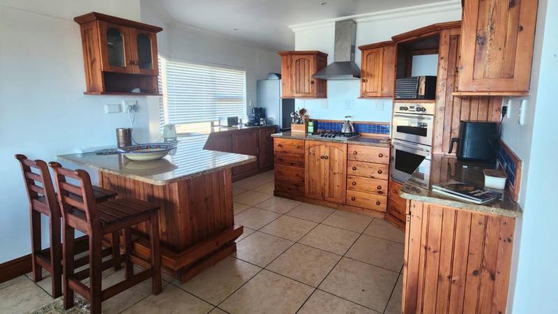 To Let 4 Bedroom Property for Rent in Mossel Bay Golf Estate Western Cape
